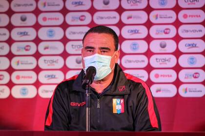 Leonardo González, el entrenador designado de emergencia en Venezuela para esta triple ventana de la eliminatoria.