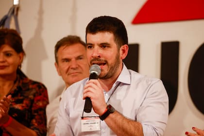 Leonel Chiarella, intendente de Venado Tuerto, es el nuevo titular de la UCR; tiene 36 años y es aliado de Maximiliano Pullaro