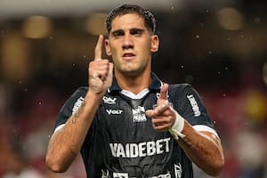 Lo salvó Palermo, fue campeón con Platense y se destaca en Brasil: viajó 9 horas en barco y marcó a Neymar