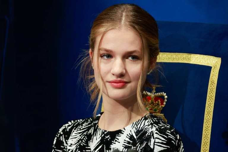 La princesa Leonor viajó a New York y fue captada cerca de un misterioso hombre - LA NACION