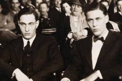 Leopold y Loeb, sentados en el banquillo de los acusados, en el jucio que se llevó adelante entre los meses de julio y septiembre de 1924