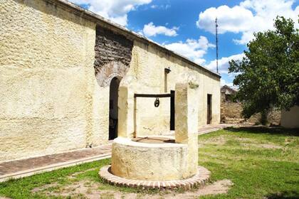 El aljibe de la parte de atrás de la casa de Lugones en Río Seco, Córdoba