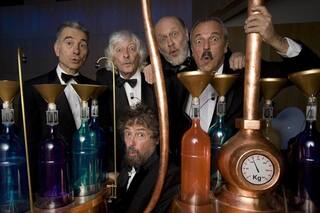 El creador de los instrumentos locos de Les Luthiers cuenta sus secretos