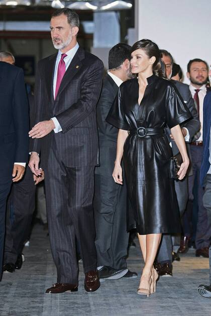 Su look más audaz: el vestido de la marca Other Stories –con manga corta y línea inspirada en un kimono– que eligió para la inauguración de la Feria de Arte Contemporáneo-ARCOmadrid en 2019.