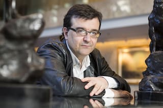 Javier Cercas: “Los escritores somos aves carroñeras”