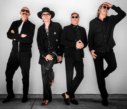 Levin, Vai, Belew y Carey