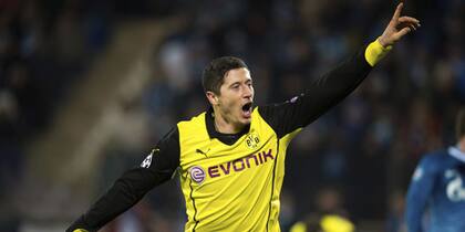 Lewandowski marcó dos tantos para el triunfo de Borussia Dortmund en Rusia