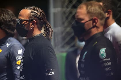 Lewis Hamilton, con los tapabocas característicos de la pandemia; el británico ganó el Portugal en 2020 y 2021, cuando se recurrió al circuito de Portimao en medio de una época difícil para la Fórmula 1