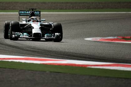 Lewis Hamilton fue el más veloz en los ensayos de Bahrein