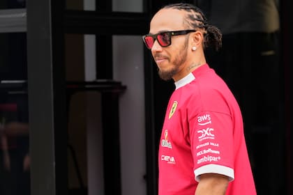 Lewis Hamilton lideró la primera práctica de Silverstone con su Ferrari, pero fue superado por Norris en la segunda