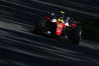 Lewis Hamilton quedó al frente de la clasificación antes de la suspensión de la SQ1 por bandera roja a raíz de un accidente de Fernando Alonso.