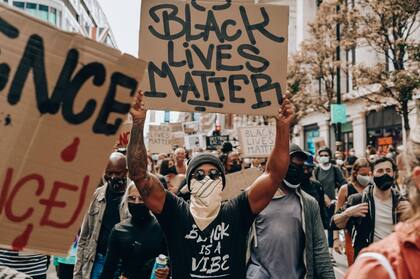 Lewis Hamilton se sumó a las manifestaciones del Black Lives Matter en Londres