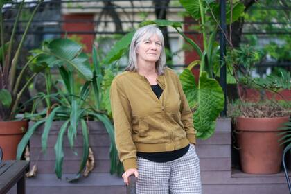 Leyshon es dramaturga y novelista