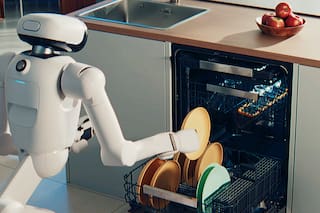 Así es CLOiD, el robot que cocina, pone la lavadora y dobla la ropa