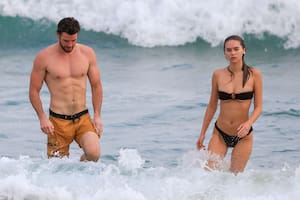 Liam Hemsworth y un romántico día de playa con su novia, Gabriella Brooks