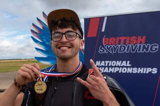 Quién era Liam Byrne, el atleta que murió tras un salto base desde los Alpes Suizos