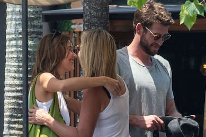 La mamá del actor saludó muy afectuosamente a Gabriella