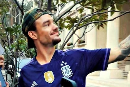 Liam Payne con la camiseta de la Selección Argentina