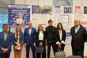 Desafío al kirchnerismo: liberales fueron a la muestra de la exEsma que los equipara con la dictadura