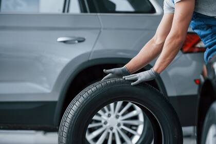 Es muy importante que los neumáticos siempre estén en buen estado para evitar accidentes al manejar