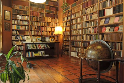 Librería Aquilanti, uno de los expositores de la Feria del Libro Antiguo