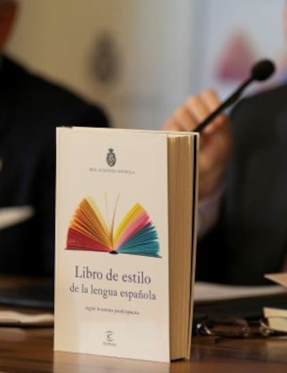 Libro de estilo de la lengua española, la última publicación de la RAE