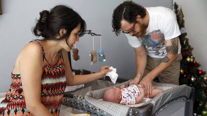 Licencia por paternidad: propone el Gobierno que pase de 2 a 15 días corridos