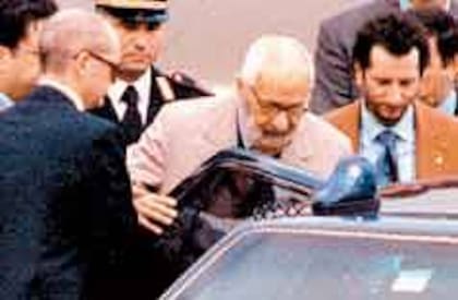 Licio Gelli, en el momento de su detención, en 1998
