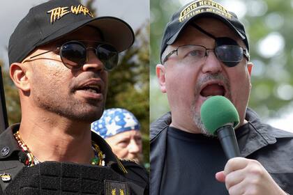 Líderes de grupos extremistas como los Proud Boys y Oath Keepers estuvieron entre los beneficiados