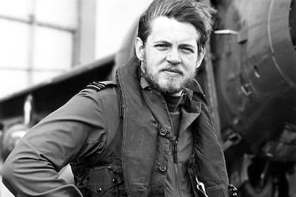 Lieutenant David Morgan piloto de Sea Harrier que concreto su ataque junto al Lt Cdr. Gordon Batt sobre el pesquero Narwal. (Cortesía David Morgan).