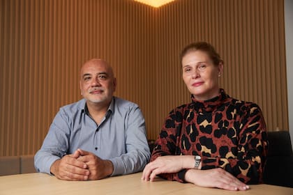 Liliana Hermann junto a Ariel Mereles trabajaron en la investigación de la vida de Lothar Hermann y su rol en la captura del oficial nazi Adolf Eichmann