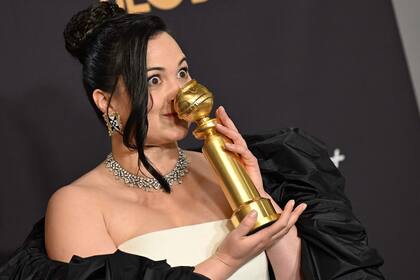 Lily Gladstone disfruta del Globo de Oro. ¿Estará imaginando un camino de éxitos de aquí al Oscar? 