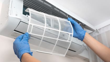 Limpieza de filtros, una de las claves del cuidado del aire acondicionado y el mejoramiento de su capacidad