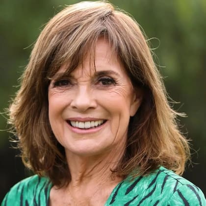 Linda Gray tiene 83 años