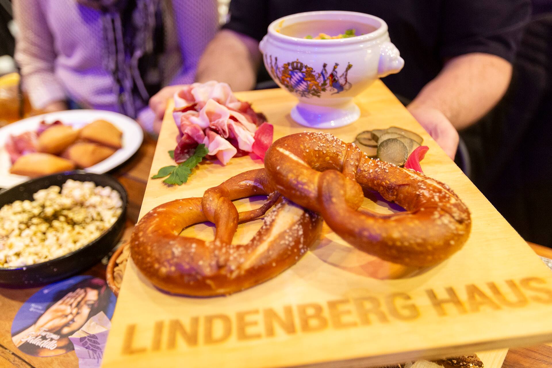 De la arboleda a la crema: la revolución láctea en Cazón