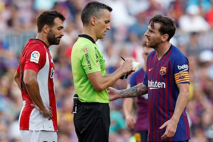 Messi y Barcelona, en un momento de debilidad en la liga española.