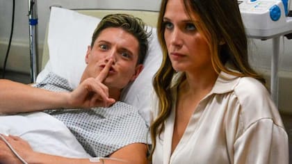 Lionel Ferro y Barbie Vélez en Cómo deshacerse de una estrella de fútbol