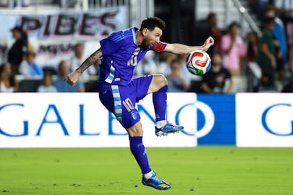 Lionel Messi, el 14 de octubre del año pasado, juego frente a Puerto Rico en el amistoso en Fort Lauderdale, Florida