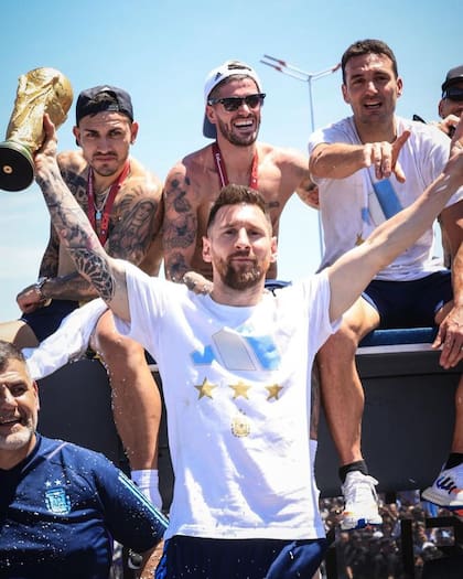 Lionel Messi en los festejos en la Argentina Mundial Qatar 2022