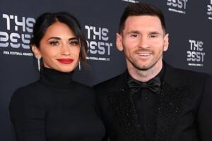 Messi fue a Euro Disney con Antonela y quiso pasar inadvertido con un look particular