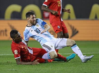 Lionel Messi le marcó tres goles a Panamá en el triunfo 5 a 0 en la Copa América Centenario 2016