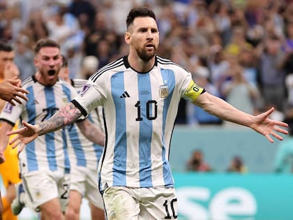 Lionel Messi llegó a cuatro goles en el Mundial y está a uno de Kylian Mbappé, el máximo artillero