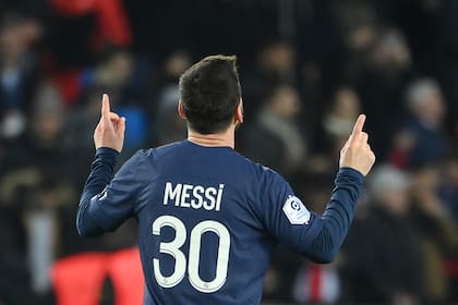 Lionel Messi llegó a su décimo gol en la actual Ligue 1 y le dio la victoria al PSG sobre Toulouse.