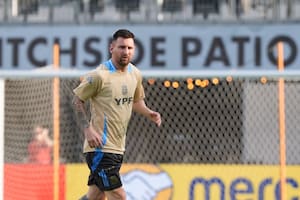 Messi depende de Messi: cómo es la lucha contrarreloj del capitán para llegar en forma contra Ecuador