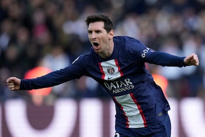 Lionel Messi podría jugar en Newell's, según el Kun Agüero (AP Photo/Christophe Ena)