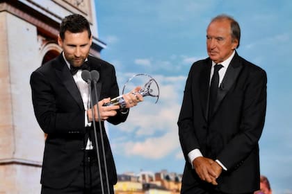 Lionel Messi recibe el premio Laureus World Sports 2023.
