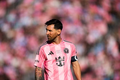 Lionel Messi se impuso por diferencia en la votación del premio Landon Donovan como el jugador más valioso de la temporada