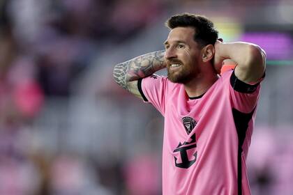 Lionel Messi se lamenta tras una oportunidad perdida durante el partido de Inter Miami con Nashville FC, por la MLS