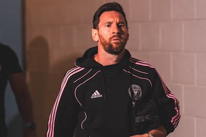 Lionel Messi se sumó como socio al Deportivo LSM, el club fundado por Luis Suárez en Uruguay. El astro argentino acompaña el proyecto desde Miami, donde ambos comparten equipo en la MLS
