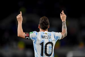 A 17 años del debut de Messi en la selección argentina: los 10 grandes momentos del "10"